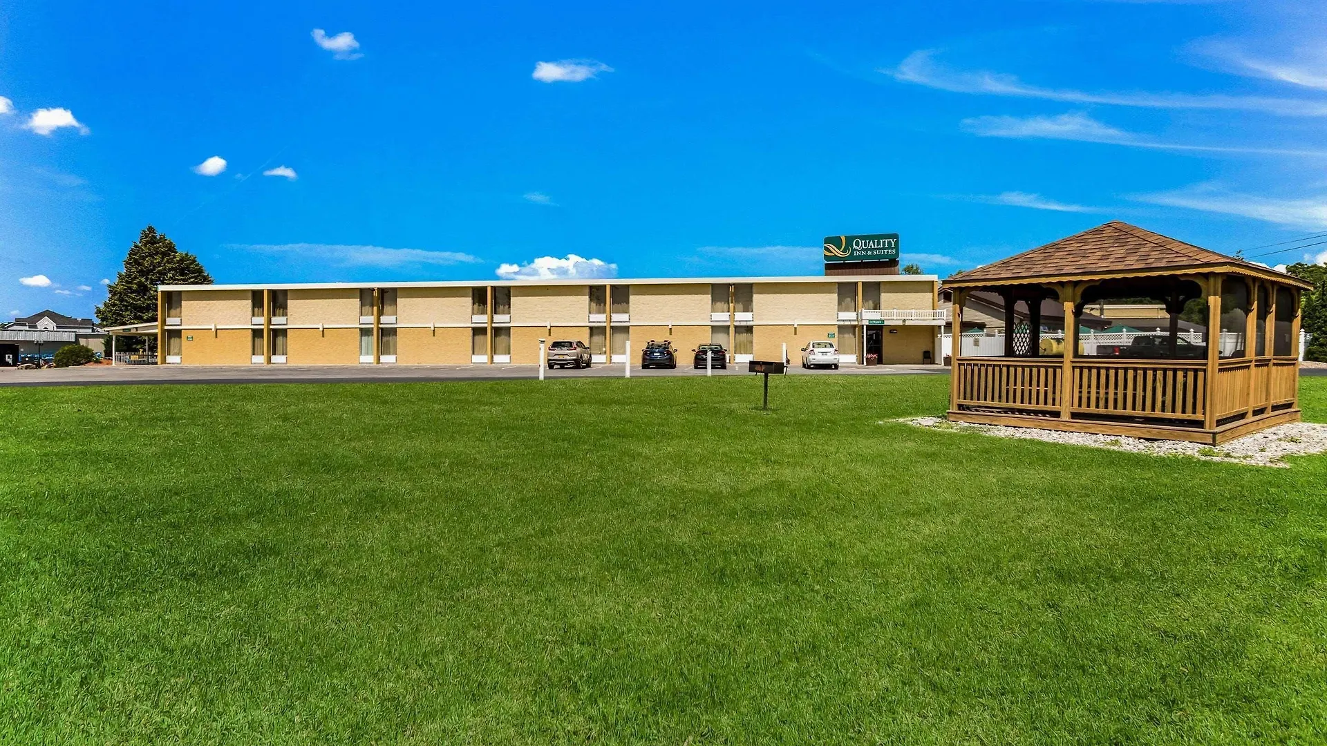 4 Airport Hotels Near Plattsburgh Plaza for Easy Access