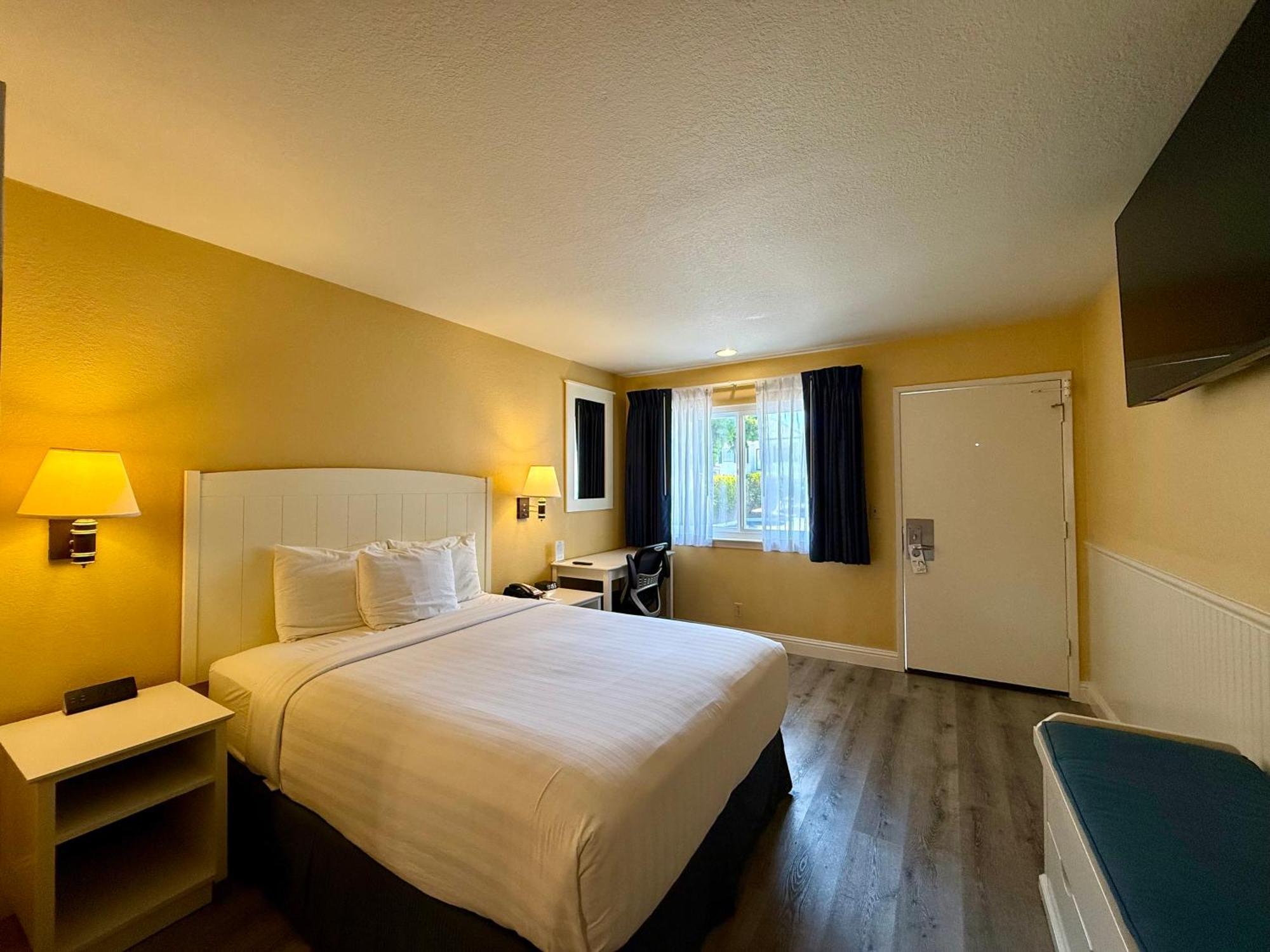 9 Hotels Near Monterey Fairgrounds Worth Booking Now