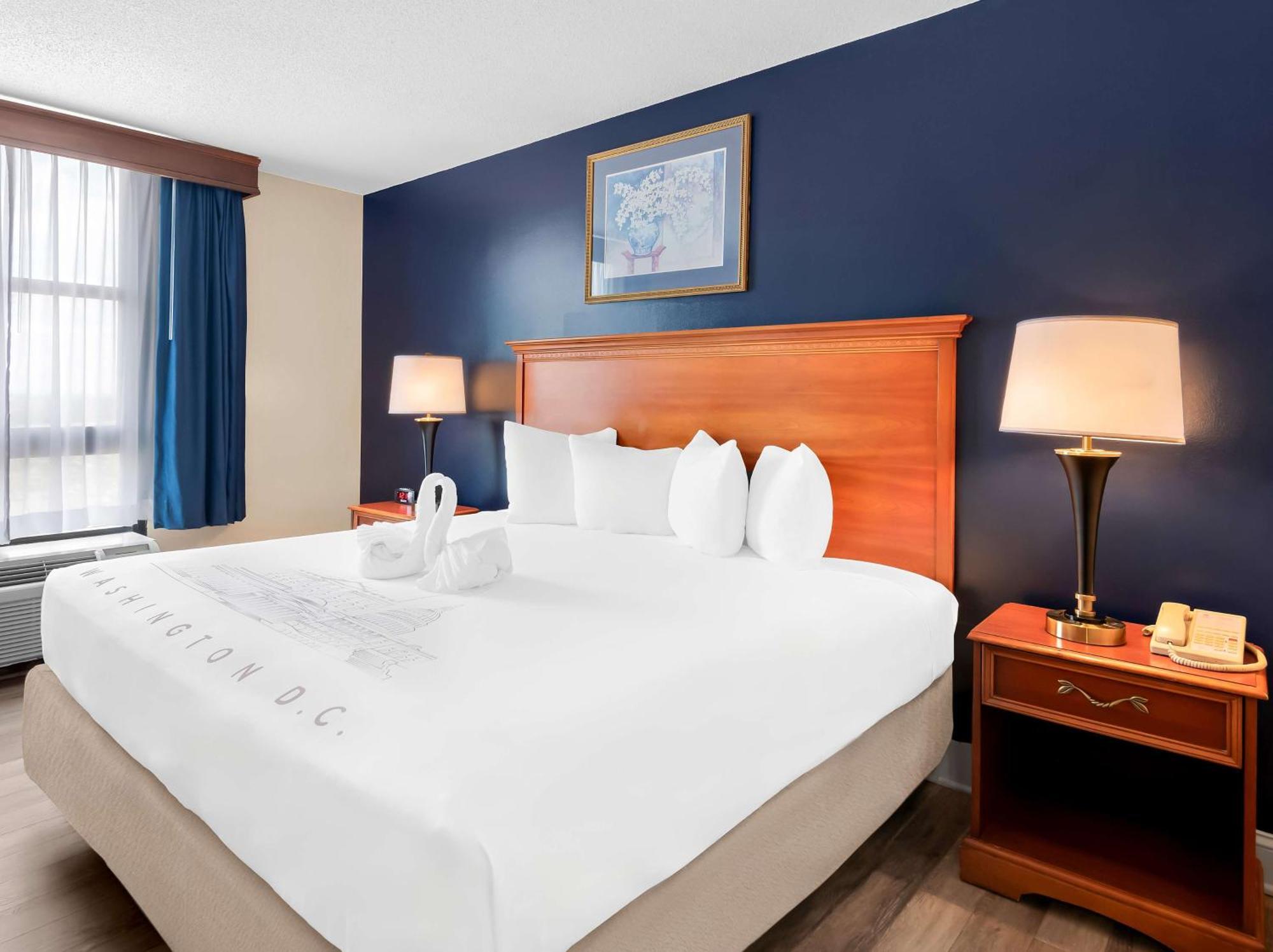 Staying Near Potomac Mills: 4 Business Hotels Compared