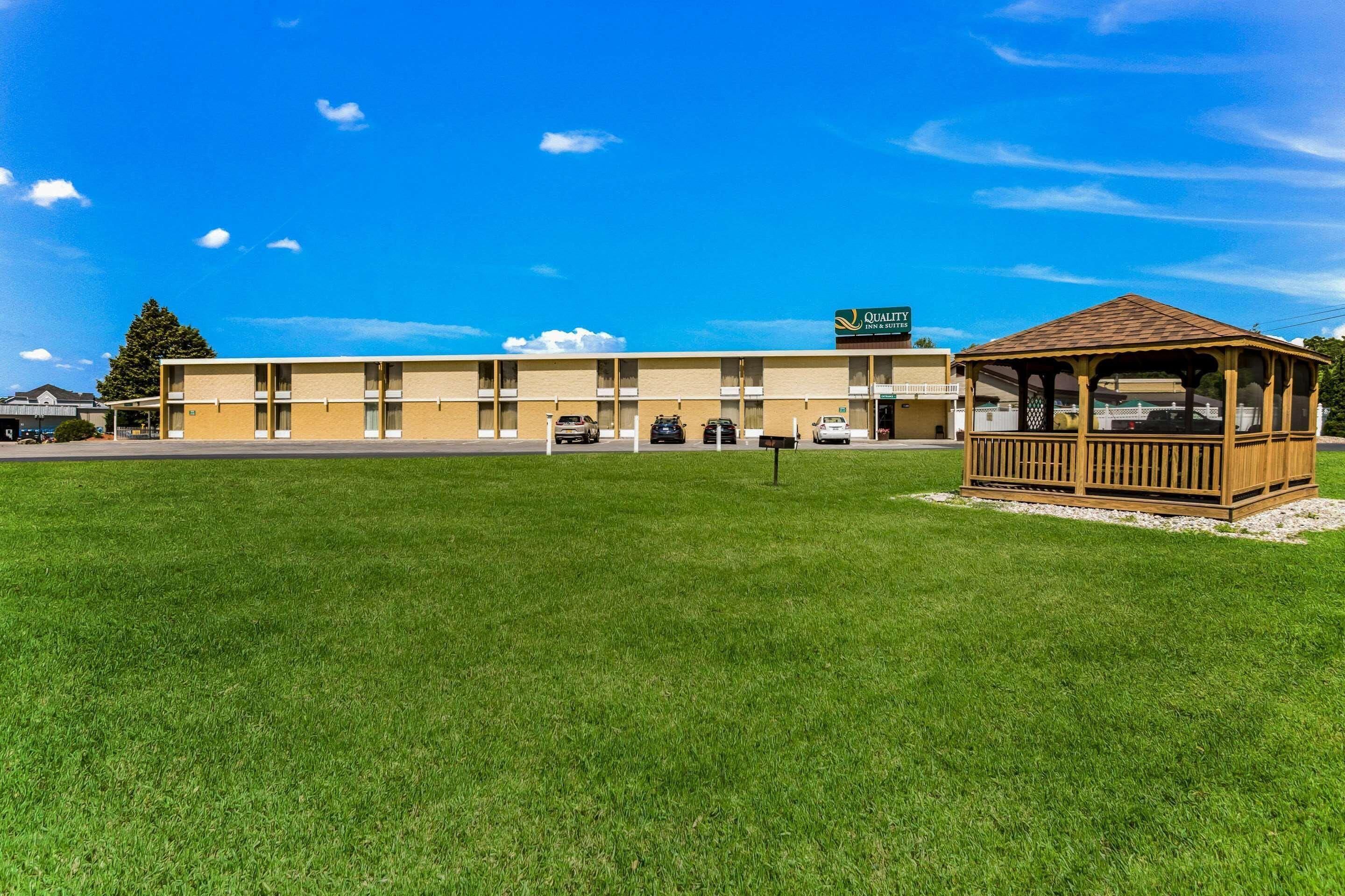 4 Airport Hotels Near Plattsburgh Plaza for Easy Access
